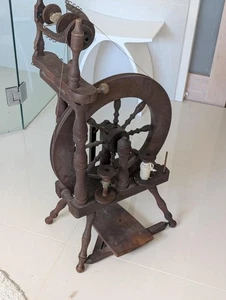 Vintage Ashford Traveller Spinning Wheel – NZ Made – Minor Repair Needed (Leathe - Picture 1 of 6