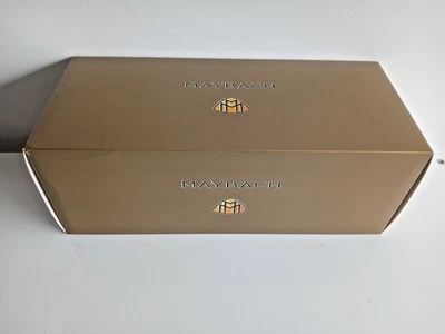 1:18 Autoart MILLENNIUM Maybach 57 DEALER EDITION B66962158 - Image 1 of 4