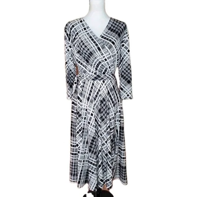 Vestido midi envolvente Weekend Max Mara Radice 79 % viscosa negro blanco M UK 12 NUEVO CON ETIQUETAS Foto 1 de 4