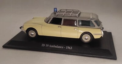 DS CITROËN ATLAS / UNIVERSAL HOBBIES ID 19 AMBULANCE - 1963  1/43e - Photo 1/4