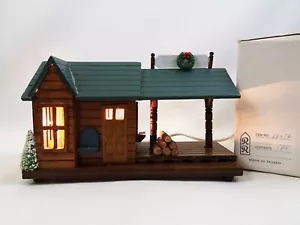Vintage Wood Christmas Village Lighted Train Depot ? Country Store ? RR Taiwan - Picture 1 of 12