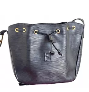 Vintage FENDI black epi leather hobo bucket shoulder bag with drawstring and FF - Picture 1 of 10