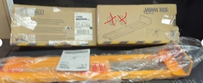 Braçadeira de mandíbula Rockwell JawHorse RK9109 mãos livres para segurar folhas completas de madeira compensada - Imagem 1 de 4