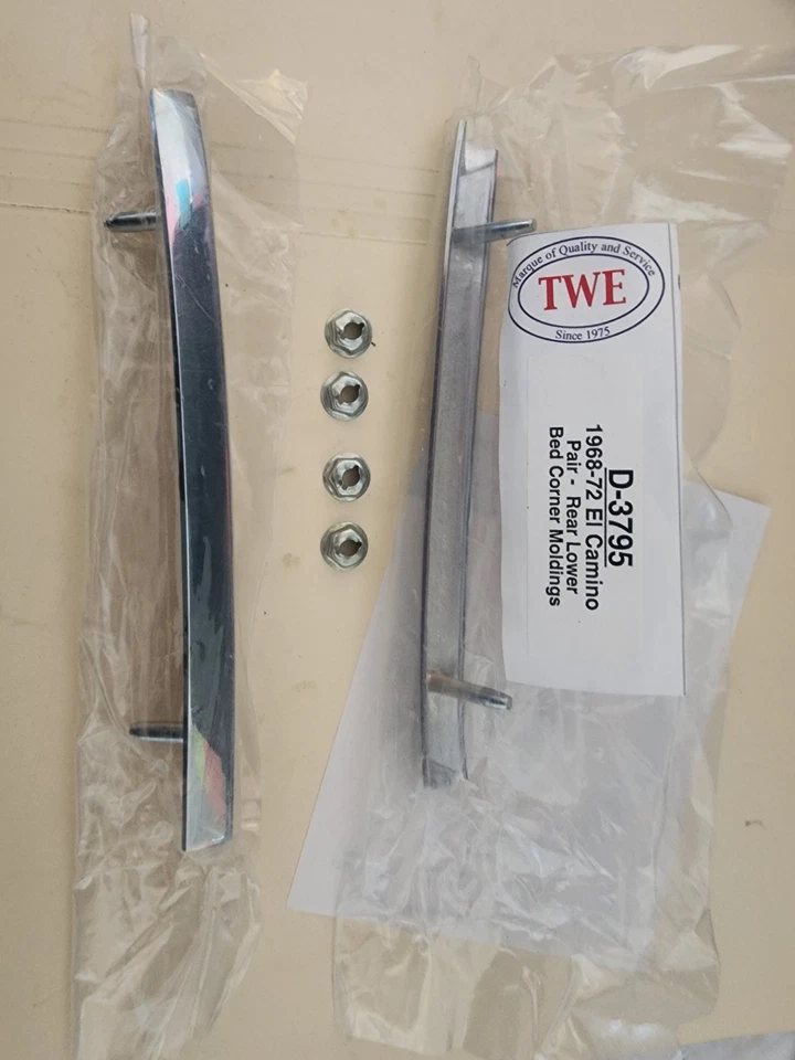 1968-72 Chevrolet El Camino Rear Bed Corner Extension Moldings D3795 Pair - Image 1 of 1