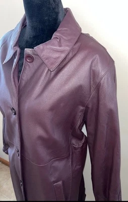 Gabardina Brandon Thomas de cuero borgoña para mujer talla grande 100 % cuero Foto 1 de 4