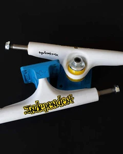 Independent Stage 4 Pro Gonzales Flat Bianco Blu Standard Skateboard Trucks - Foto 1 di 9