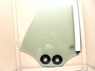 NEW GENUINE MINI R52 02-08 CONVERTIBLE REAR RIGHT SIDE WINDOW GLASS 51377111022 - Image 1 of 3