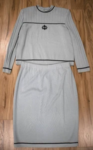 Conjunto Falda Tejida Colección St. John Talla Mediana Suéter y 12 Falda Azul Bebé - Imagen 1 de 10