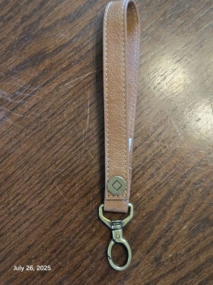 Correa de muñeca Thirty One bronceada Foto 1 de 4