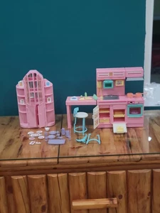 Barbie Meritus Vintage 1991 Taglia Cucina Luci e Suoni Curio Armadio LOTTO HTF - Foto 1 di 17