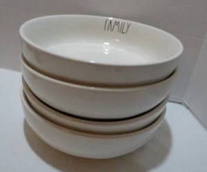 RAE DUNN ARTISAN COLLECTION PASTASCHALE "FAMILIE" 4er SET - Bild 1 von 10
