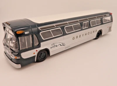 CORGI CLASSICS * GM 5303 * GREYHOUND LINES FISHBOWL * OVP * 1:50 - Bild 1 von 4