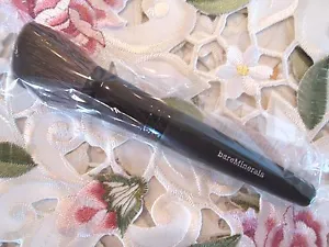~BARE ESCENTUALS~bareMinerals~ANGLED FACE BRUSH BRUSH~ *NEU* - Bild 1 von 2