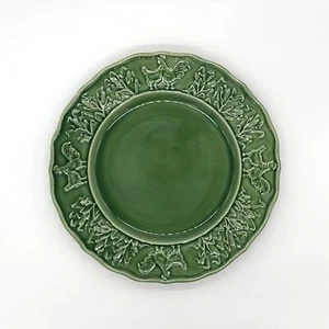 Bordallo Pinheiro Green 8" Ceramic Plate With Embossed Chicken & Oak Leafs - Picture 1 of 5