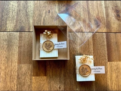 Gastgeschenke 15x Seife mit Box für Hochzeit, Verlobung (personalisiert) - Bild 1 von 2