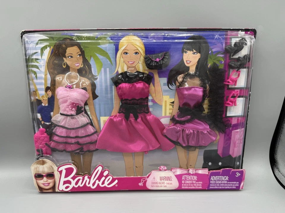 Mattel N4855 Barbie My Fab Life Clothes - Pajama Party Fashion Outfit Set