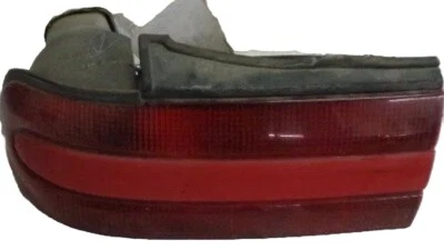 Luz trasera izquierda del conductor para 92-94 ECLIPSE rojo Foto 1 de 2