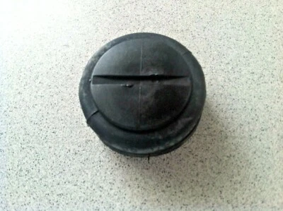 2001-2007 MERCEDES-BENZ W203 C230 C320 C-CLASS ~ PORCA DE TUBULAÇÃO DE ENTREGA A/C - Imagem 1 de 3