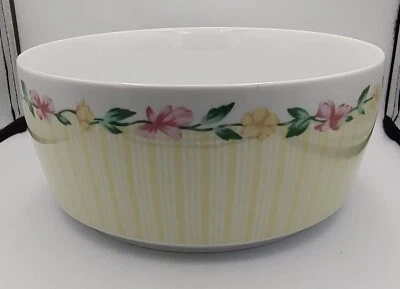 Pfaltzgraff Atmosphere Grandma's Kitchen 9" Salad Serving Bowl 1996-1998 - Image 1 of 4