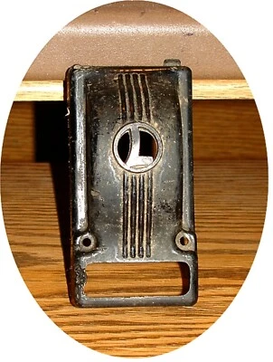 LIONEL - VINTAGE BAKELITE SWITCH COVER - Image 1 of 4