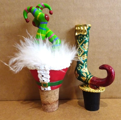 Tapones de vino de Navidad - Juego de 2 Grinch y medias de 4,5 pulgadas de alto Foto 1 de 4