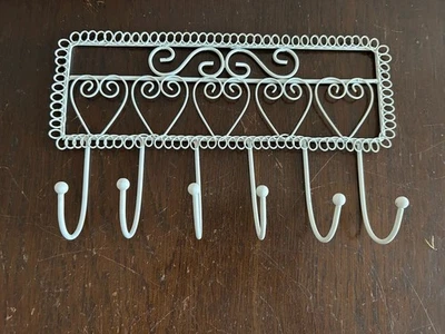 White Wire ‘heart’ Jewellery /towel Hanger Rack - Image 1 of 2
