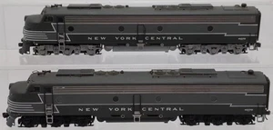 Life Like HO Scale New York Central Diesel Locomotives: 4070, 4076 [2] - Picture 1 of 4