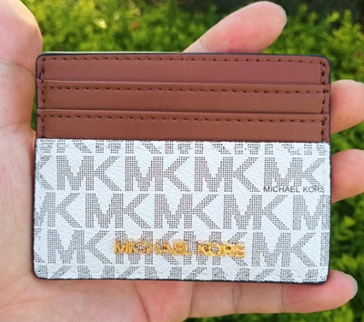 Michael Kors Jet Set Travel Card Holder Wallet Purse Vanilla Color - Image 1 of 4