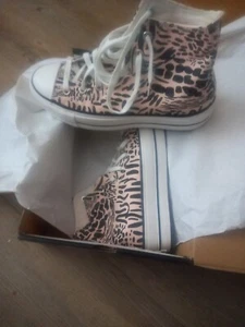 CONVERSE ICONIC CHUCK TAYLOR LIFT PLATFORM JUNGLE ART HI TOP - Picture 1 of 5