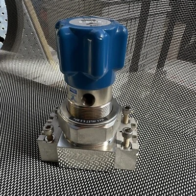 Regulador de presión de alta pureza Parker Veriflo 45400801PA Foto 1 de 4