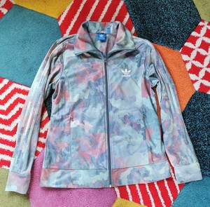 Chaquetas para mujer: catálogo online | adidas Chile