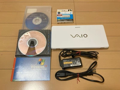 SONY VAIO Type P VGN-P70H White Win 7 Used japan AC100V - Image 1 of 3