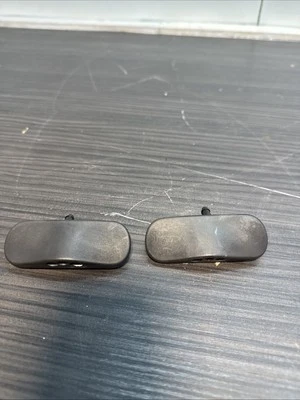 Audi A6 C7 2012-2017 Left & Right Heated Front Washer Jet 4G0955988 4G0955987 — 第 1/4 张图片