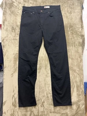 Pantalones de mezclilla Wrangler Jeans para hombre 34x32 negros ajustados rectos Foto 1 de 4