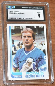 1982 Topps #200 George Brett - K.C. Royals - 3rd Base -Beauty - CGC 9 Mint - Picture 1 of 2
