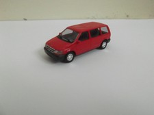BUSCH 1/87 HO SCALE DODGE RAM VAN (MINIBUS) IN RED