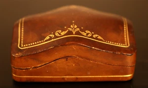 Vintage Leather Box Made In Italy w/ Gold Decoration Wavy Hinged Top 3" Mint!!! - Picture 1 of 20