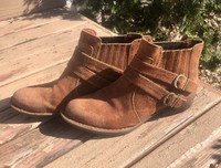 born moringa bootie