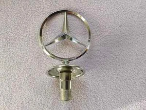 Mercedes Benz w116 se sel front bonnet grill emblem - Picture 1 of 6