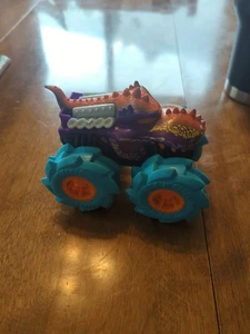 Hot Wheels Monster Trucks Twisted Tredz Creature Themed 143 Scale Flywheel Fr... - Picture 1 of 13