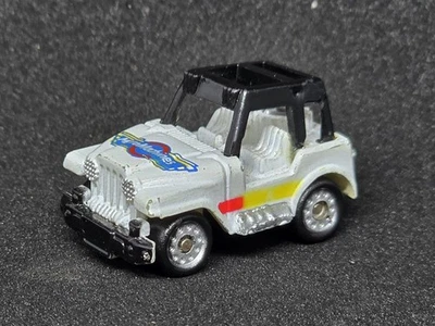 Vintage 1986 Galoob Micro Machines Mail-In Logo White Jeep - uneven Roll Bar  - Image 1 of 4