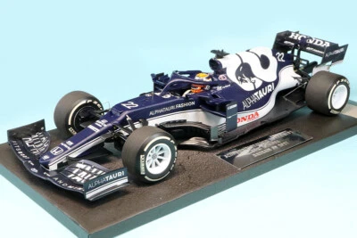 117210122 MINICHAMPS 1:18 Scuderia Alpha Tauri Honda AT2 Bahrain GP2021 - Image 1 of 2