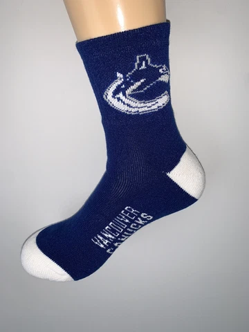 VANCOUVER CANUCKS NHL HOCKEY JERSEY LOGO MEN’S 1/4 LENGTH SOCKS LARGE Cover