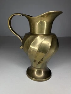 Jarra crema de latón vintage hecha en la India 4,5" de alto - Imagen 1 de 9