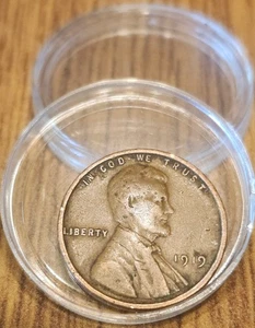 Vintage 1919 Lincoln Wheat Penny No Mint Mark Rare Find - Picture 1 of 2