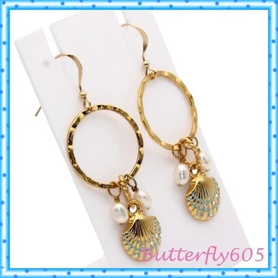 Pendientes largos de alambre francés Brighton Aqua Shores concha de perlas doradas Foto 1 de 4