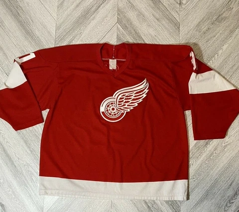 CCM Detroit Red Wings Sergei Fedorov Hockey Jersey - Mens XL Red Air Knit Cover