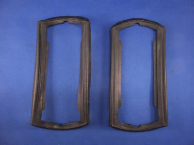 8286 Mercedes Benz 190SL, Ponton Pair of Tail Light Gasket / Seal - 1808260497 - Image 1 of 4