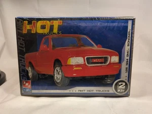 AMT 1994 GMC Sonoma Hot Trucks 1/25 Model Kit  - new sealed unopened box - Picture 1 of 6