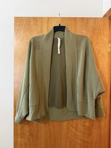 Lululemon Softstreme Manica a Caduta Avvolgente Anteriore Bronzo Verde Yoga Palestra 10 - Foto 1 di 10